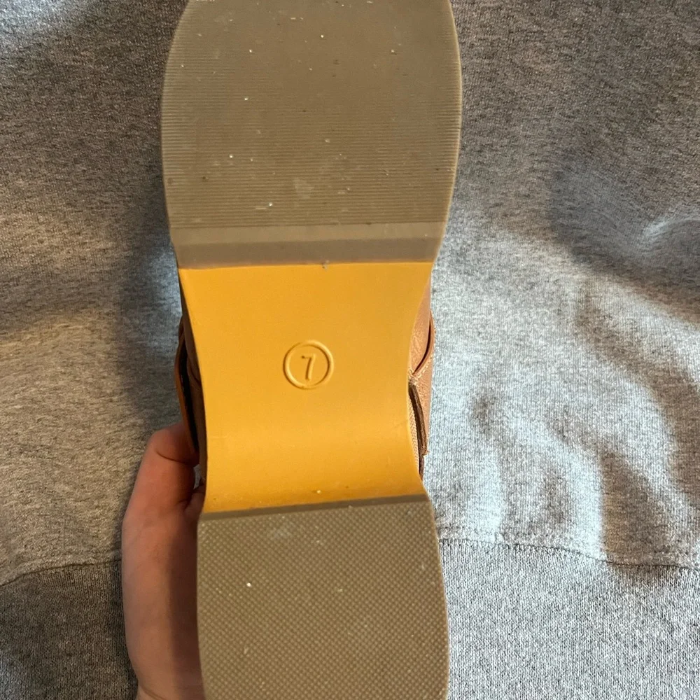 Universal Thread Tan Clogs - Picture 7 of 7